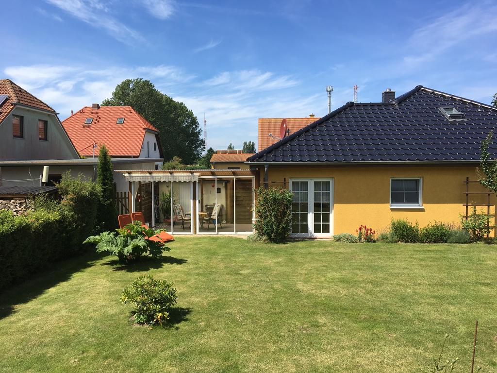 Moellis Apartment Am Jasmund-Nationalpark Ломе Экстерьер фото