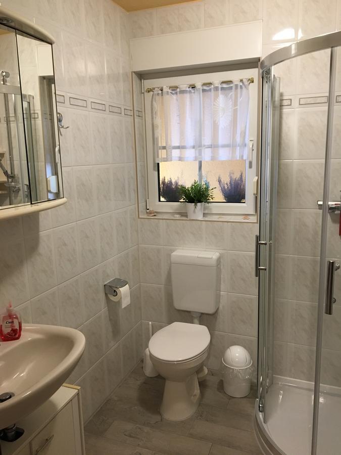 Moellis Apartment Am Jasmund-Nationalpark Ломе Экстерьер фото